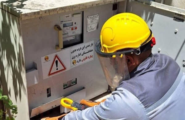 بهره‌مندی ۳۹۵ خانواده استان فارسی از تخفیفات فروش انشعاب برق ویژه طرح جوانی جمعیت